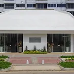 Nuevo! Hermoso apto cerca a la playa!