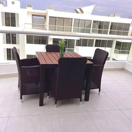 Nuevo! Hermoso Apto Cerca A La Playa!