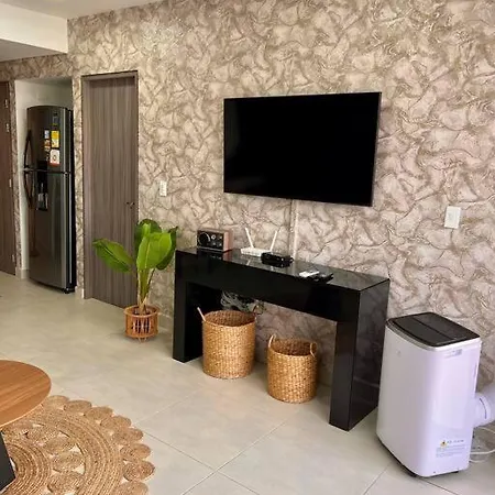 Nuevo! Hermoso Apto Cerca A La Playa!