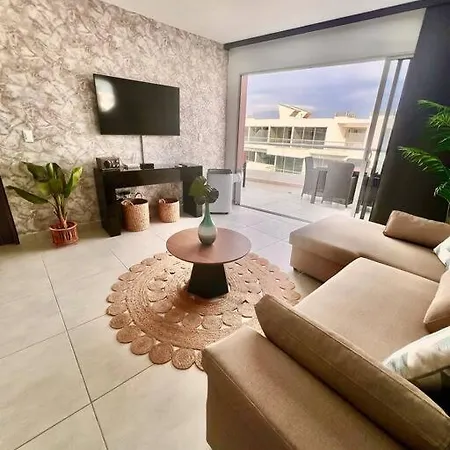 Nuevo! Hermoso Apto Cerca A La Playa! Apartamento *