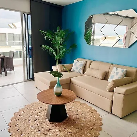 Nuevo! Hermoso Apto Cerca A La Playa! Apartamento